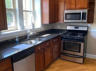 1909 W Granville Ave #2, Chicago, IL 60660