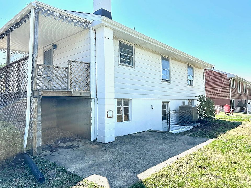 2403 Park Hill Rd, Staunton, VA 24401 | Zillow