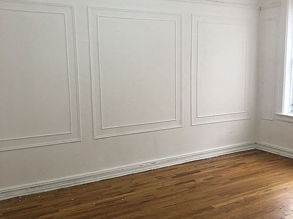 2nd image of 859 42nd St APT 1G