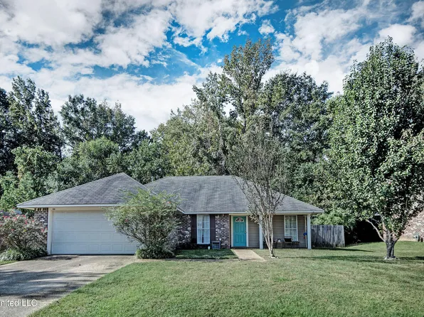 533 Eaglewood Dr, Florence, MS 39073
