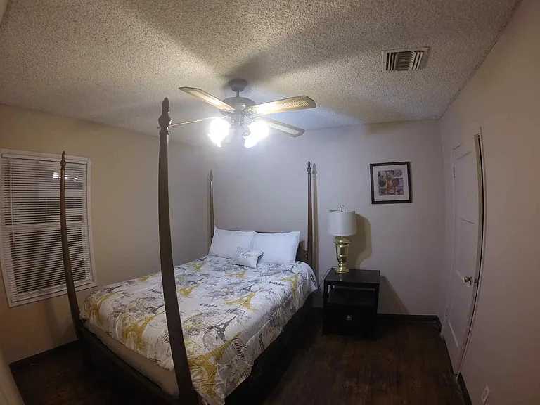 Coke Ave — Photo 10