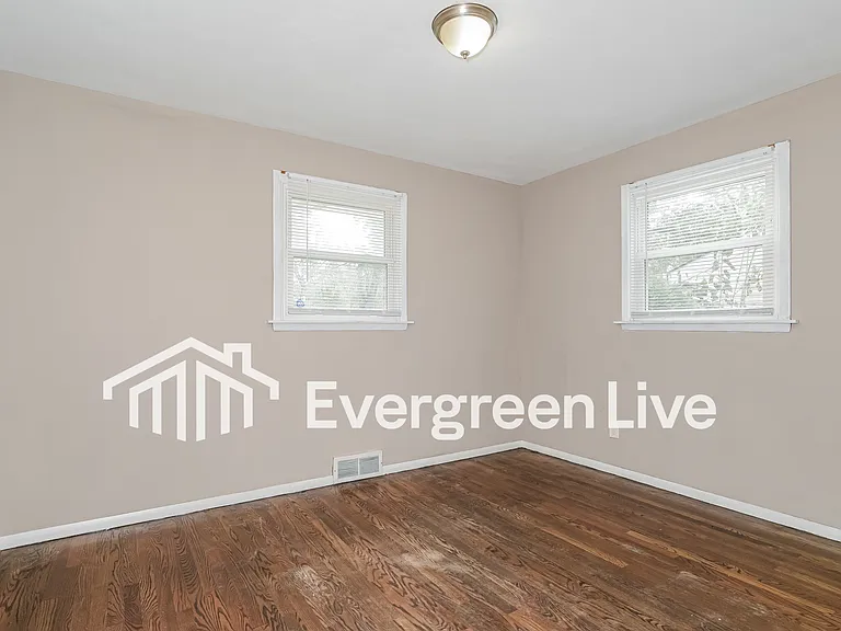 20 Florissant Park Dr — Photo 13
