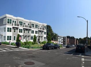 142 P St #3, Boston, MA 02127