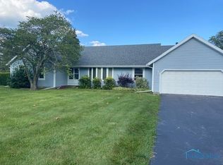 21870 Lemoyne Rd, Luckey, OH 43443
