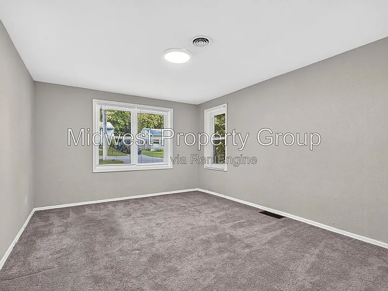 191 Bascom Dr — Photo 17