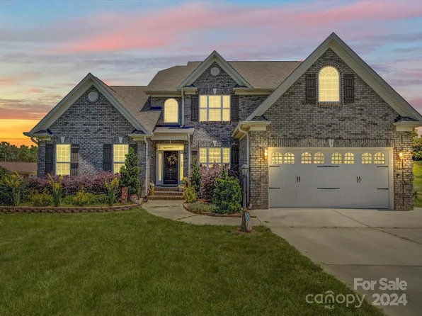 508 Clover Leaf Rd, Marshville, NC 28103