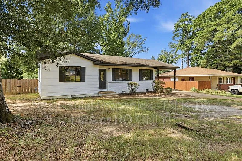 3 bed, 1.0 bath, 1030 sqft, $1,500 — Photo 2