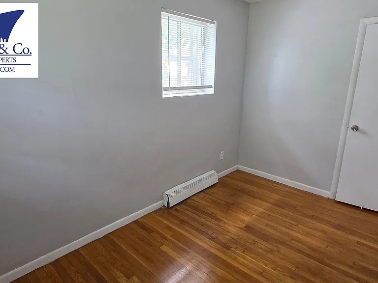 5 Waldemar Ave #2 — Photo 9