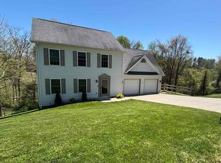 7 Mayberry Dr, Fairmont, WV 26554