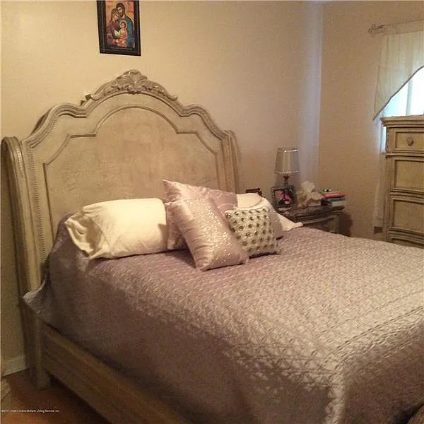 2 bed, $2,300 — Photo 3