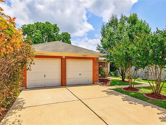 3rd image of 1203 Hughmont Dr