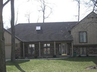 2754 Cricket Woods Dr, Dayton, OH