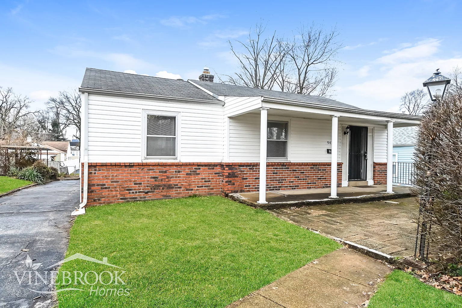 9432 Harold Dr photo 1