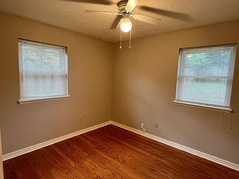 324 W Michael Dr — Photo 12
