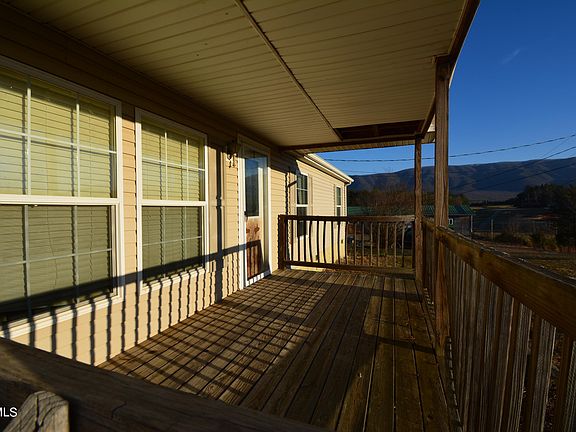 2nd image of 365 Ash Meadow Dr
