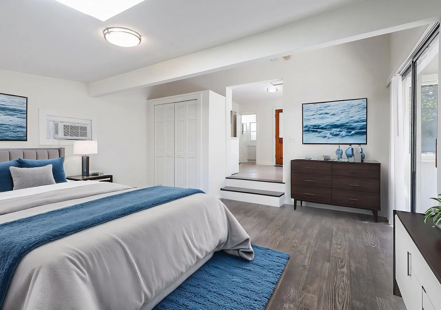 2810 San Pedro Street — Photo 2