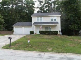 616 Hunters Cove Ln, Loganville, GA 30052