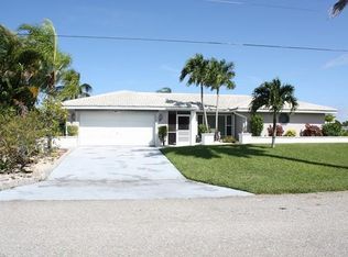 907 SE 28th Ter, Cape Coral, FL 33904