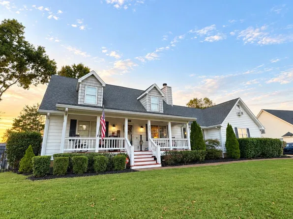 8607 Horseshoe Bend Ln, Ooltewah, TN 37363