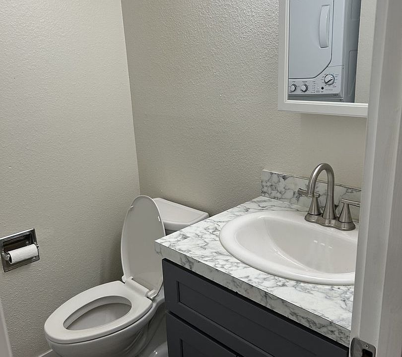 1st image of 33727 1st Pl S APT C