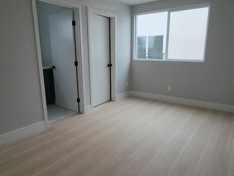 5729 Klump Ave — Photo 23