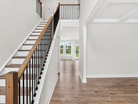 5th image of 111 Sweetwood Ln