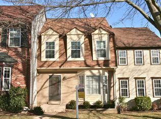 11932 Sentinel Point Ct, Reston, VA 20191