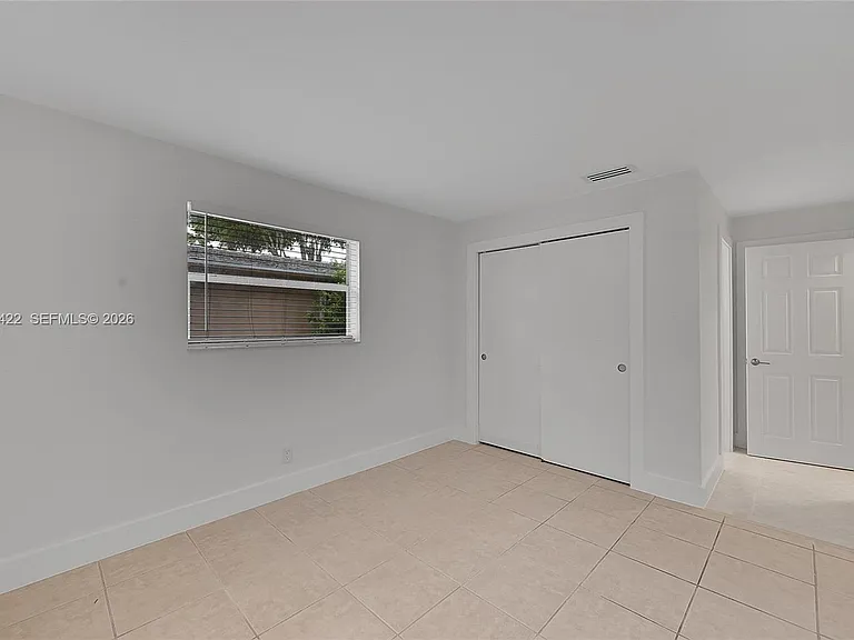 808 SW 12th Ct #808 — Photo 17