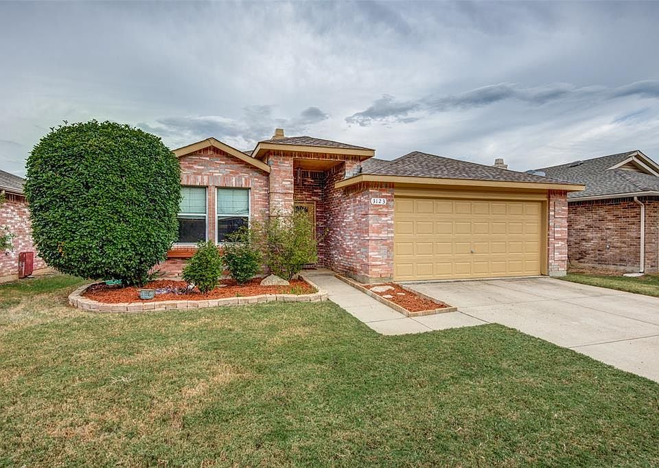 1st image of 3123 Breton Dr