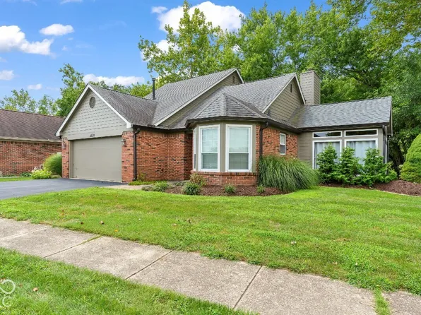 5690 Crystal Bay West Dr, Plainfield, IN 46168