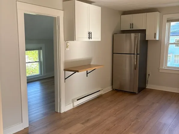 77 Mill St, Greenville, NH 03048