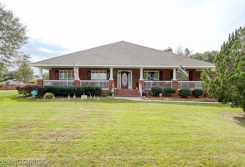 1st image of 9427 Lake Woods Ct