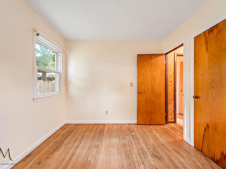 38 Anne St — Photo 17