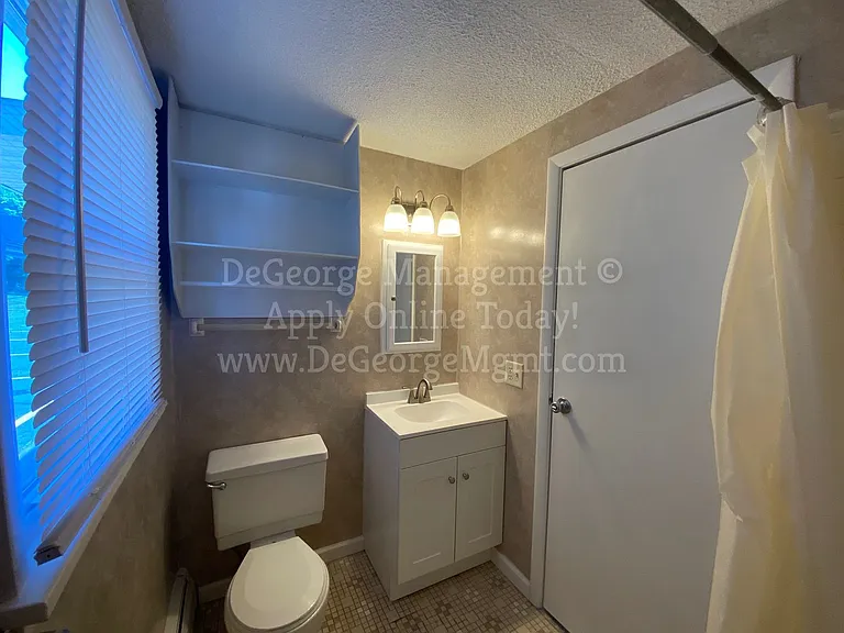 Walworth Garden Apartments — Photo 32