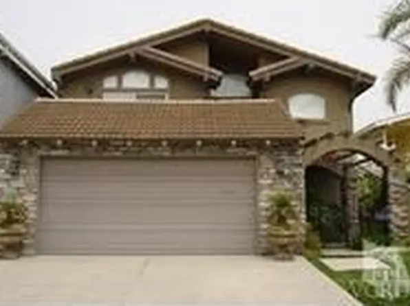 2410 Peninsula Rd, Oxnard, CA 93035