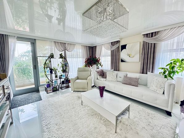 1912 S Ocean Dr APT 2C