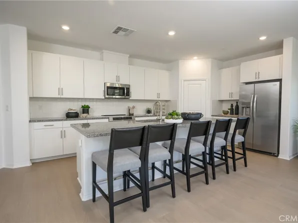 354 Axe Bay Cv, Perris, CA 92570