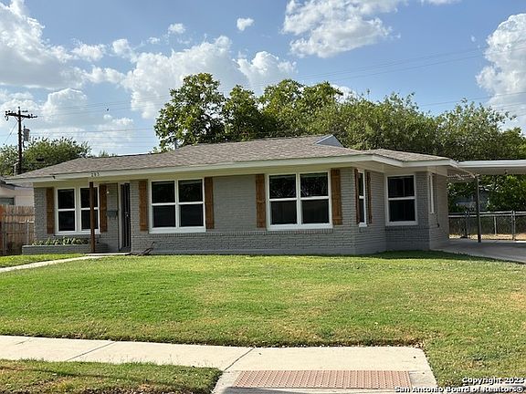 3rd image of 203 CHELSEA DR