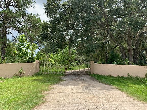 2nd image of 227 County Road 302