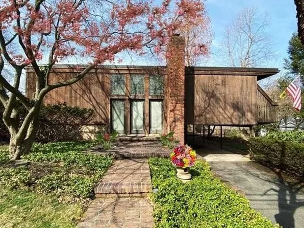 46 Madison Ave, Demarest, NJ 07627