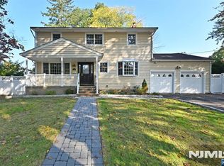 600 Mazur Ave, Paramus, NJ 07652