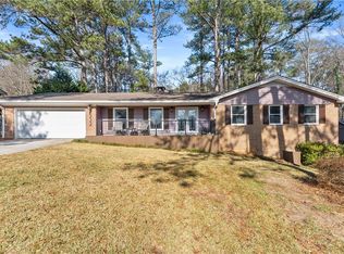 2532 Andover Dr, Dunwoody, GA 30360