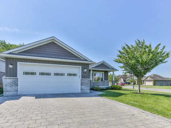 16 Brooker Trl, Thames Centre, ON N0M 2P0