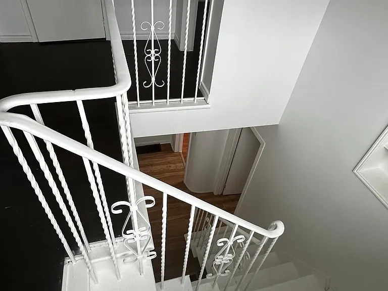 33 Jeavons Ave #ENTIRE HOUSE — Photo 15