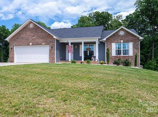 1828 Old Conover Startown Rd, Newton, NC 28658