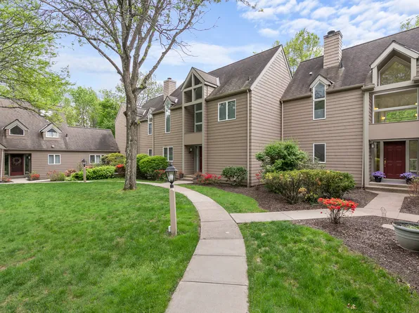 35 Timberwood Road #35, West Hartford, CT 06117