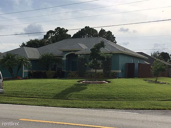 2nd image of 1702 SW Cashmere Blvd
