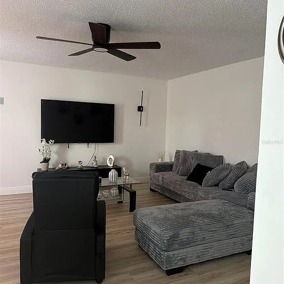 9218 Tudor Dr #P101 — Photo 3