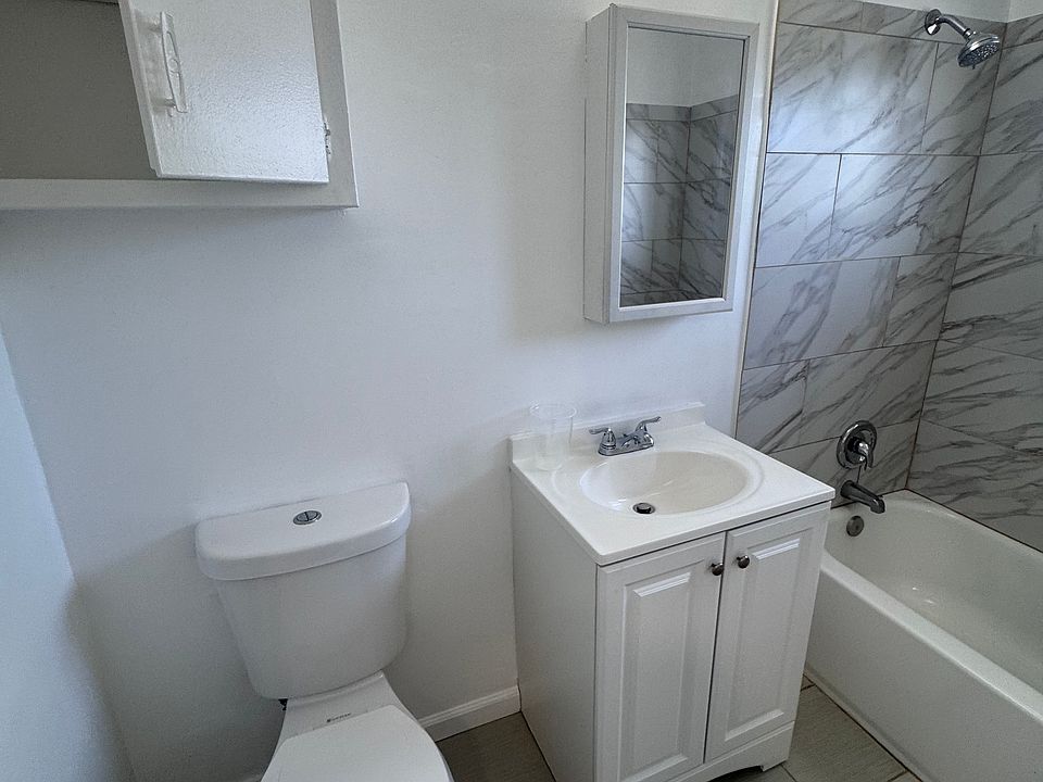 2nd image of 2131 E 119th St #2137