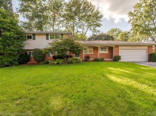 28663 Bannockburn St, Farmington Hills, MI